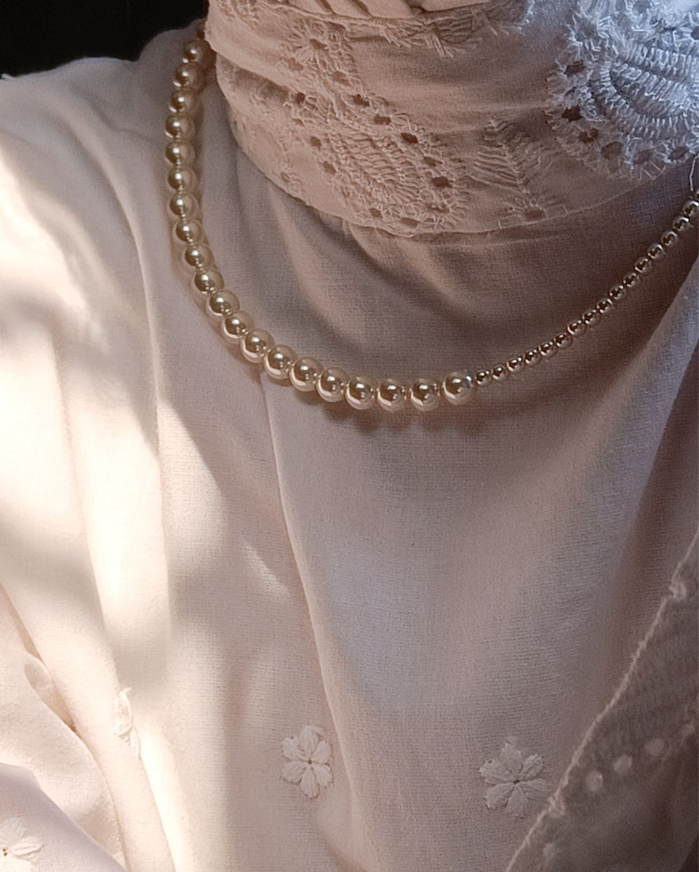 Vintage style aesthetic pearl choker necklace that is handcrafted with high quality Japanese pearls.
