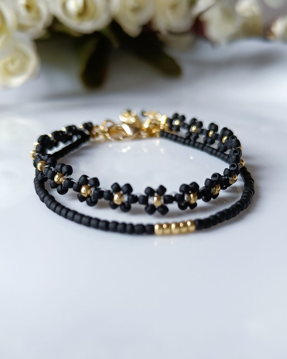 Black Flower beaded bracelet that is handmade with the finest Japanese seed beads. It makes a perfect choice for gifting