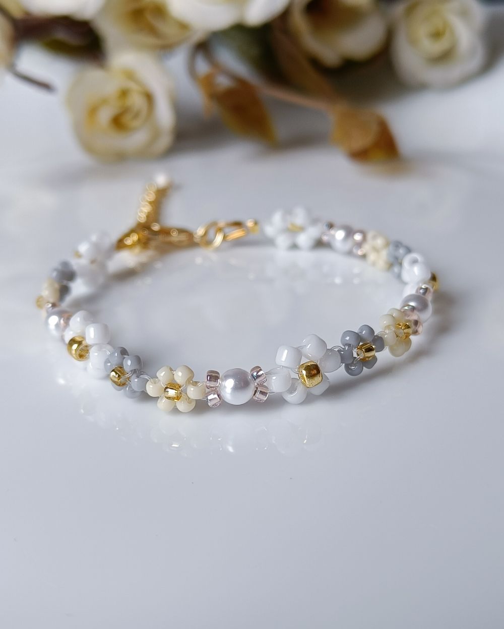 Handmade flower beaded bracelet that is mad with the finest Japanese seed beads and makes the perfect choice to gift your loved ones