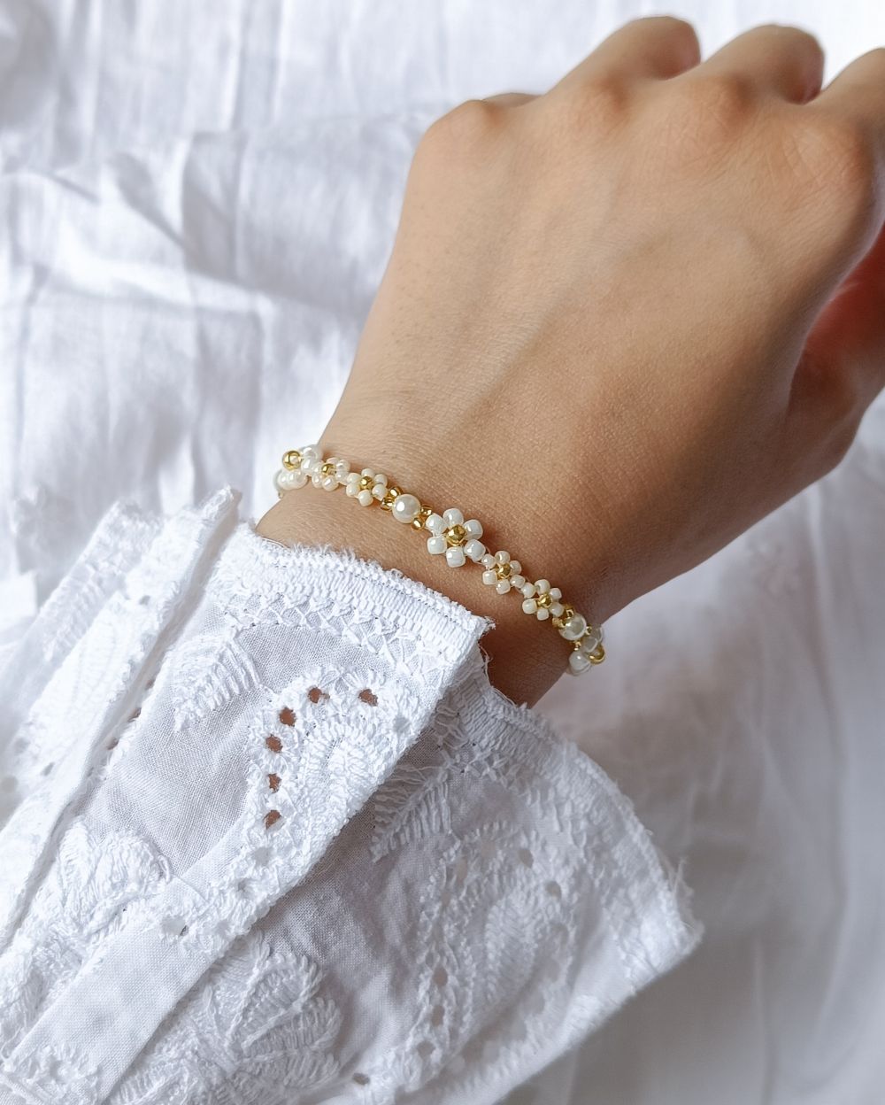 Handmade flower beaded bracelet to gift your besties in India