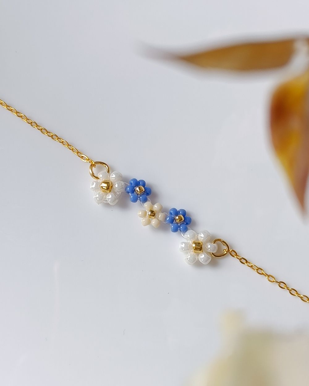 Minimal Flower Bracelet - Periwinkle Blue