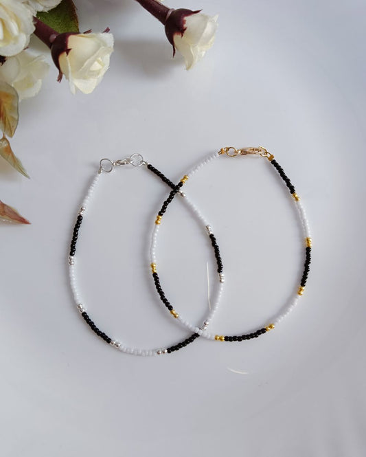 Black and White beads anklet that is handcrafted with the finest Japanese seed beads. They are minimal and chic, easy to style with your outfit.