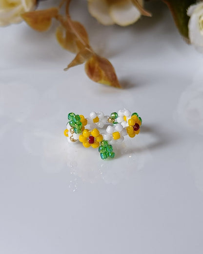 Beaded Ring - Fleur