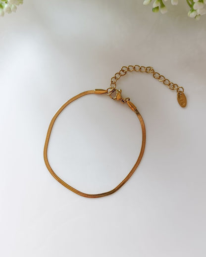 Thin Snake Chain Bracelet - 18K PVD Plated Stainless Steel