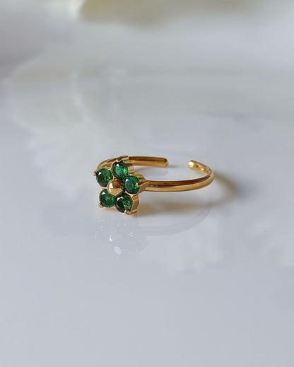 Zircon Flower Ring - 18K PVD Plated Stainless Steel