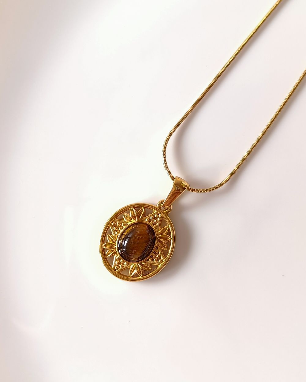 Engraved Agate Stone Locket - 18K PVD Plated Stainless Steel