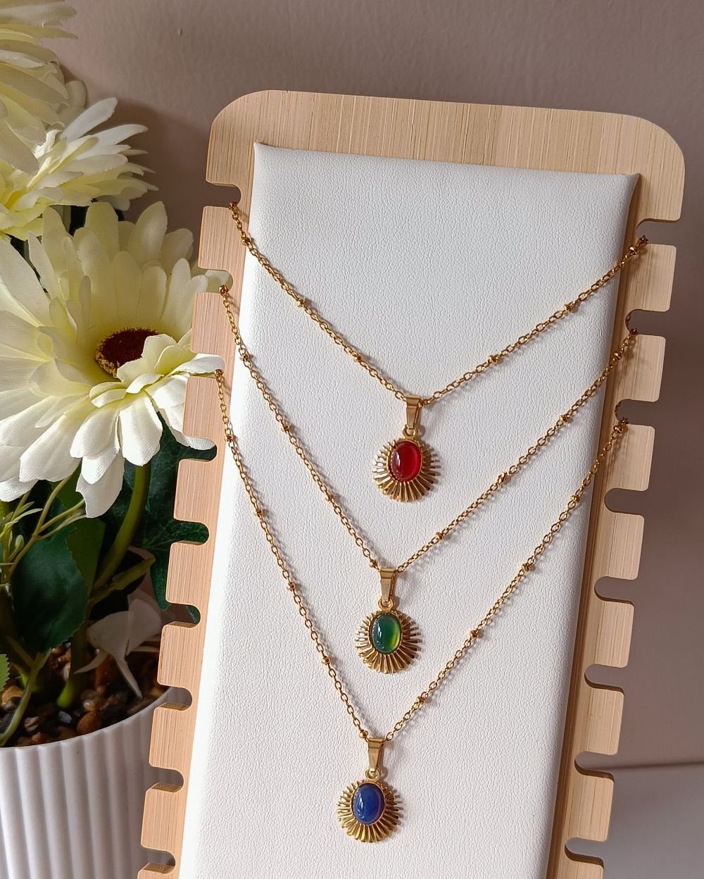 Agate Pendant Necklace - 18K PVD Plated Stainless Steel