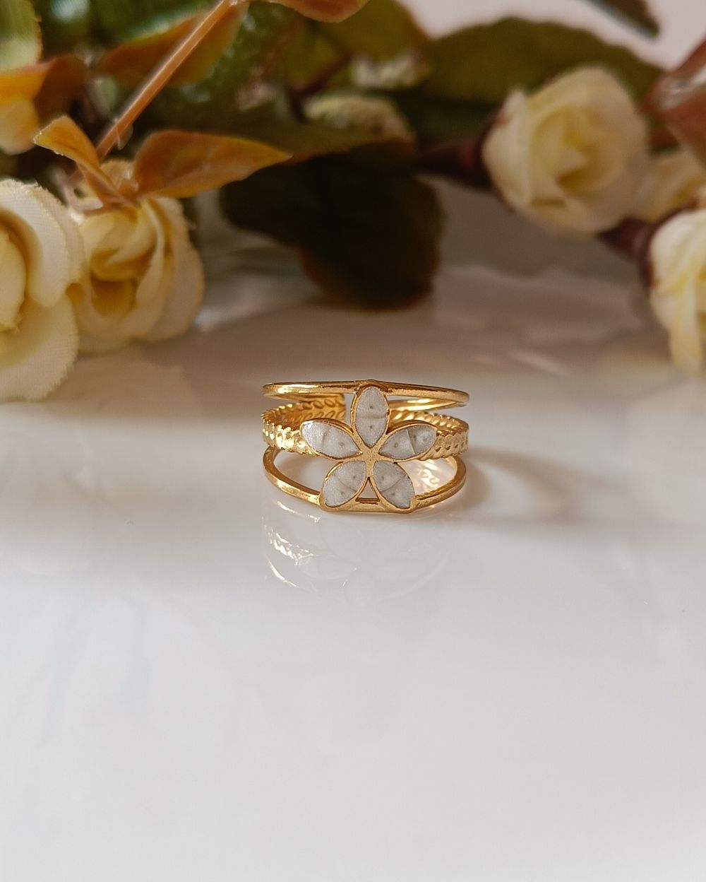 White Floral Ring - 18K PVD Plated Stainless Steel