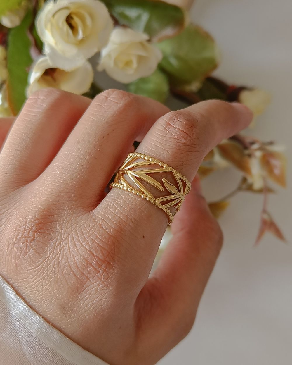 Leaf Texture Band Ring - 18K PVD Plated Stainless Steel