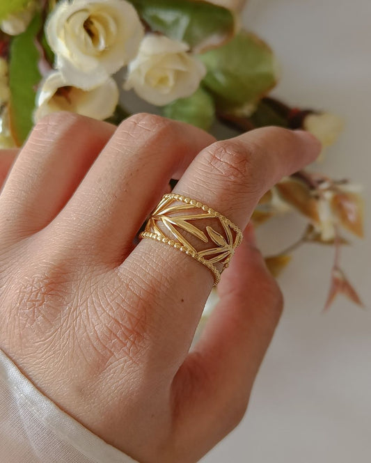 Leaf Texture Band Ring - 18K PVD Plated Stainless Steel