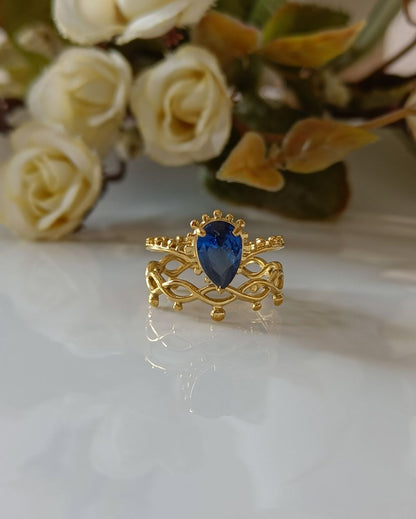 Vintage Inspired Teardrop Stone Ring - 18K PVD Plated Stainless Steel