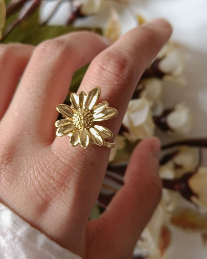Sunflower Ring - 18K PVD Plated Stainless Steel