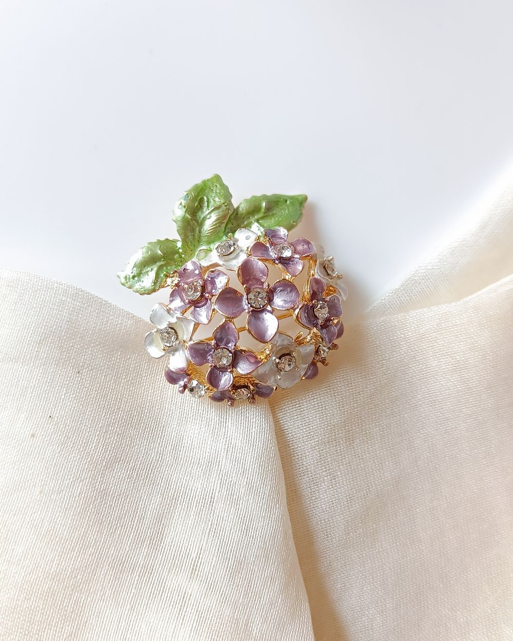 Hydrangea Brooch Pin
