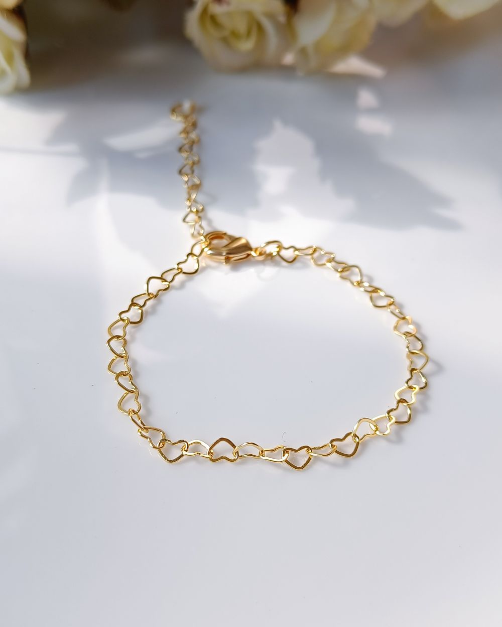 Minimal Heart Chain Bracelet